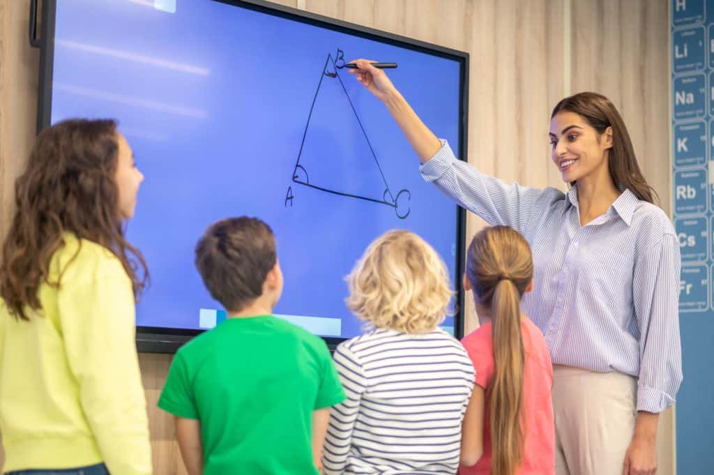 Expert-led AV instruction